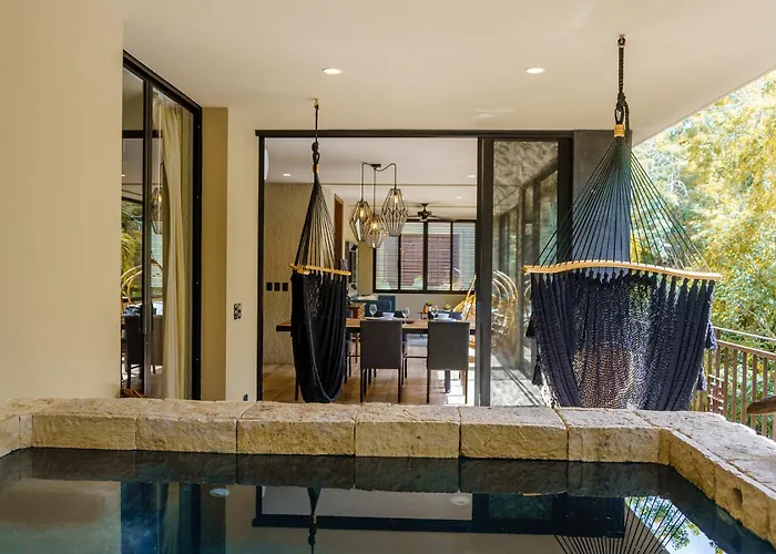 Appartement Luxurious Oasis Jacuzzi With Art Gallery And Pool