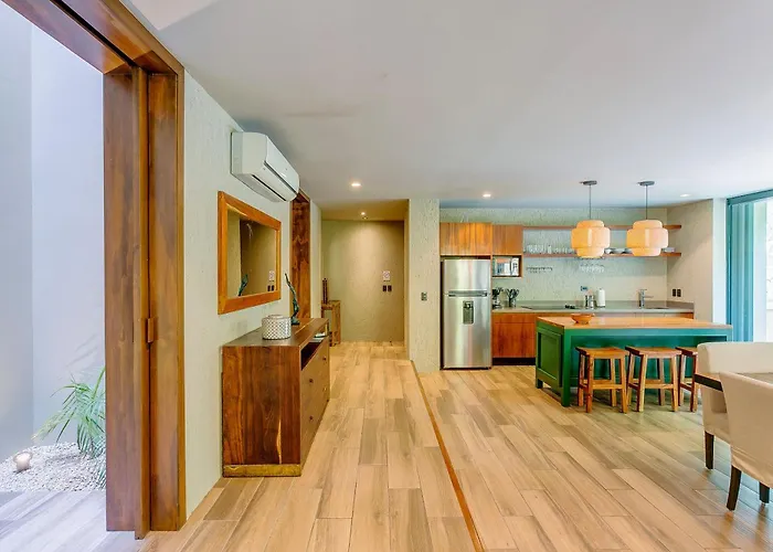 Appartement Luxurious Oasis Jacuzzi With Art Gallery And Pool *