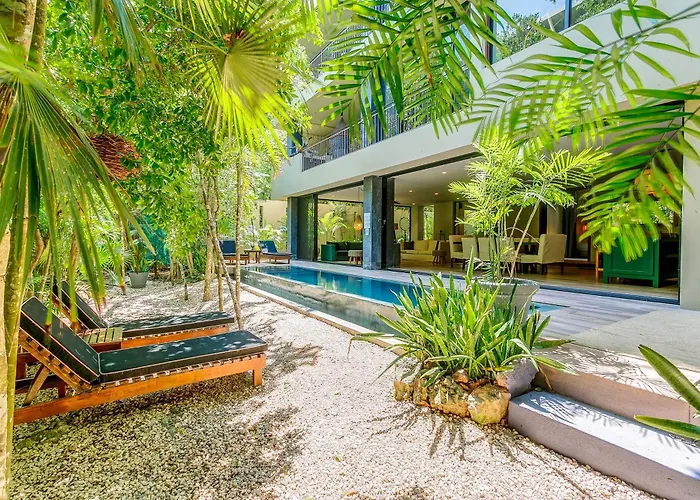 Appartement Luxurious Oasis Jacuzzi With Art Gallery And Pool *