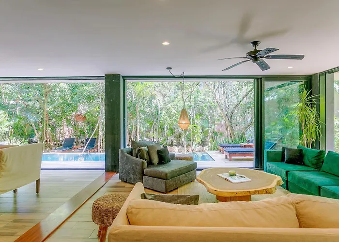 Luxurious Oasis Jacuzzi With Art Gallery And Pool Tulum