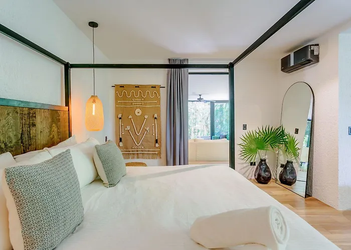 Luxurious Oasis Jacuzzi With Art Gallery And Pool Appartement *